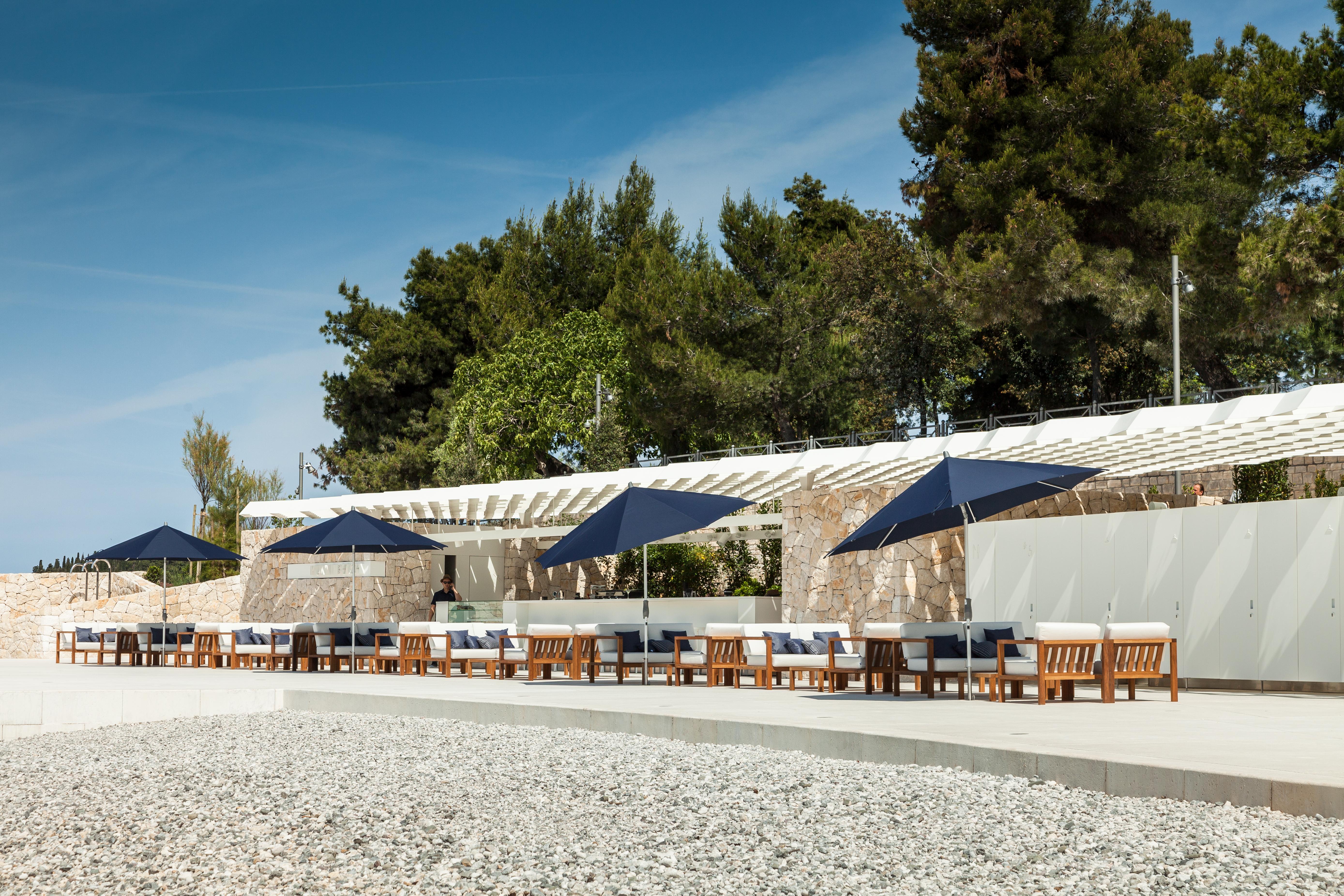 Lone Hotel By Maistra Collection Rovinj Buitenkant foto The beach at the hotel